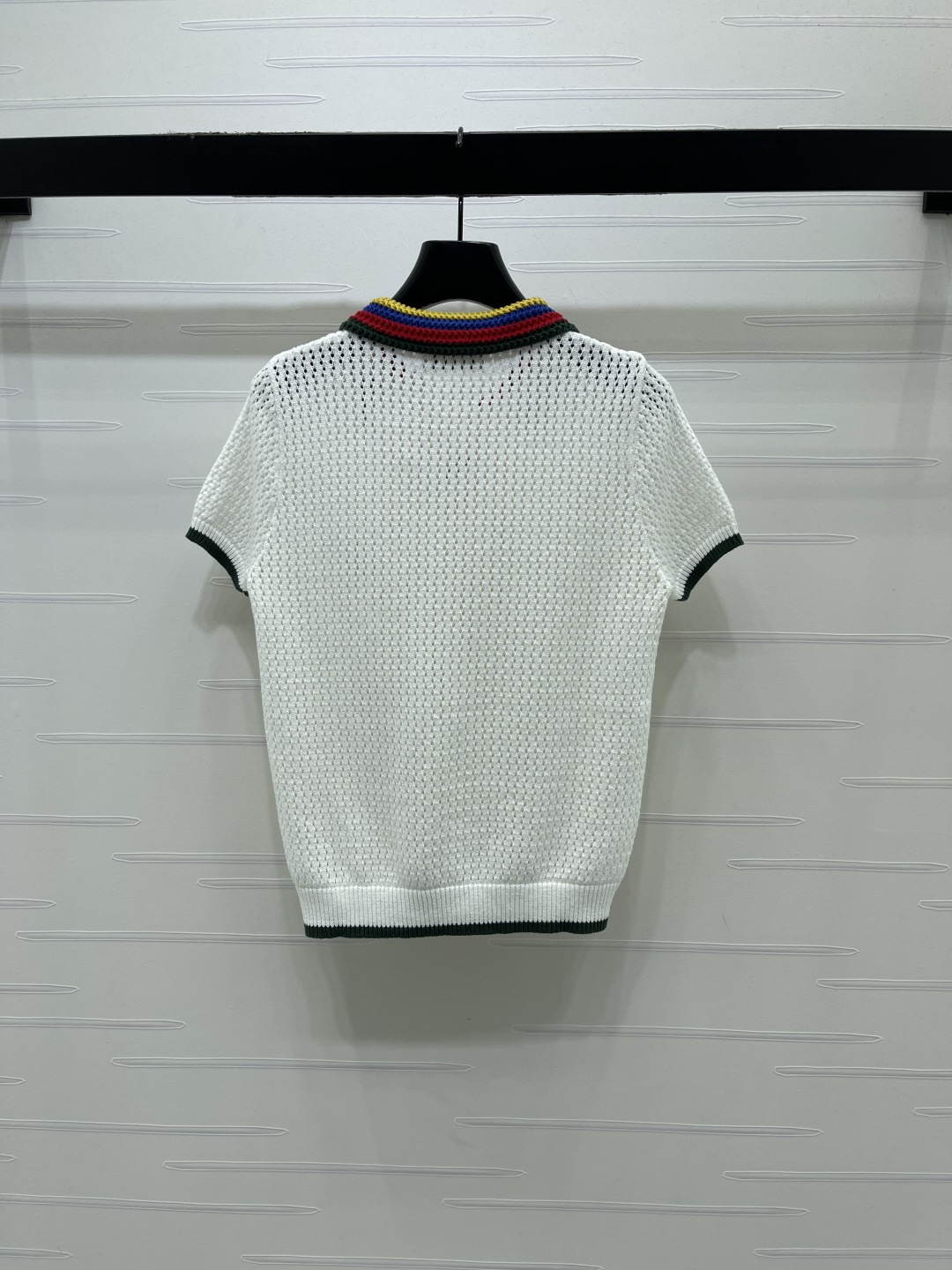 Women's short sleeves